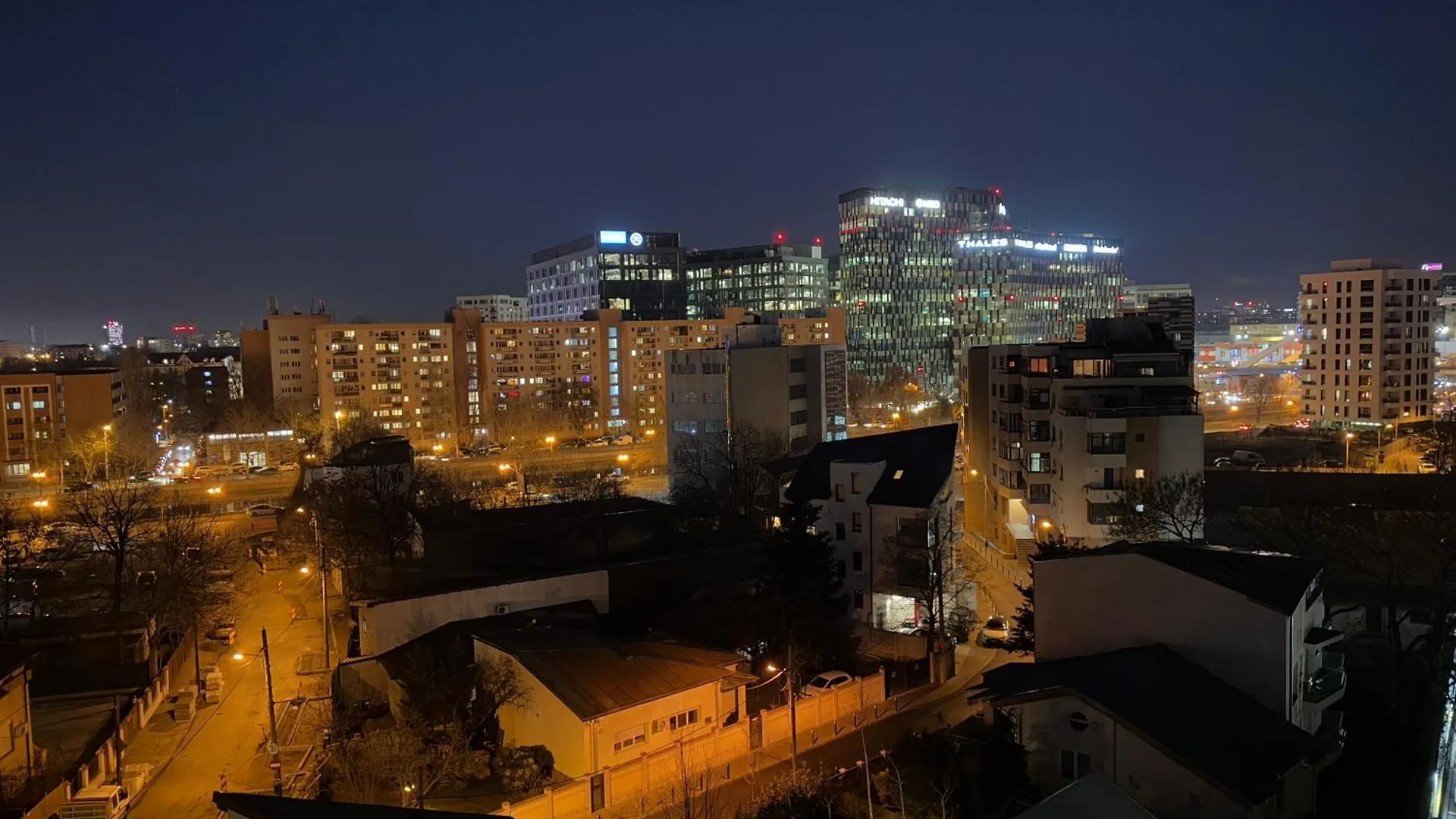 Intimate Dreams Haven Apartment Bucharest